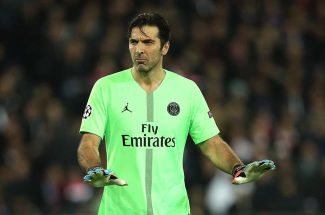 Buffon vẫn chưa hết cay trận thua trước MU năm 2019 